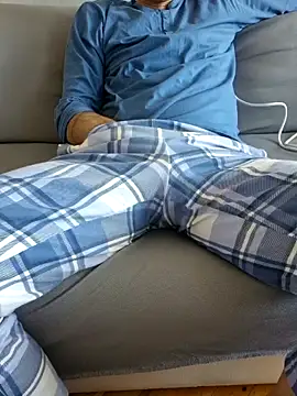 Snapshot of praqun2021 chatting on 7, 3, 2026 praqun2021 online show from 7, 3, 2026