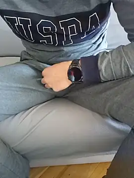 Snapshot of praqun2021 chatting on 12, 3, 2026 praqun2021 online show from 12, 3, 2026