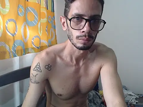 alisterxxx online show from 21, 5, 2026