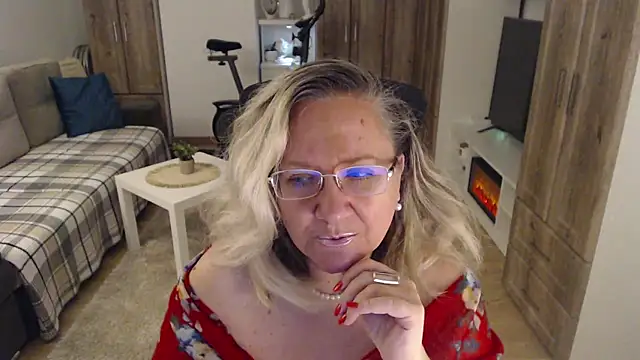 Snapshot of Raisshy chatting on 14, 2, 2025 Raisshy online show from 14, 2, 2025