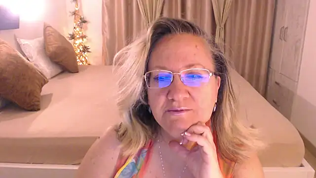 Snapshot of Raisshy chatting on 6, 3, 2025 Raisshy online show from 6, 3, 2025