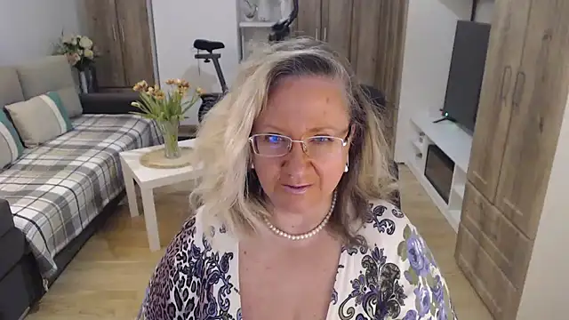 Snapshot of Raisshy chatting on 9, 3, 2025 Raisshy online show from 9, 3, 2025