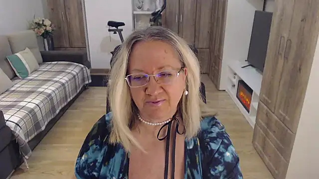 Snapshot of Raisshy chatting on 12, 3, 2025 Raisshy online show from 12, 3, 2025