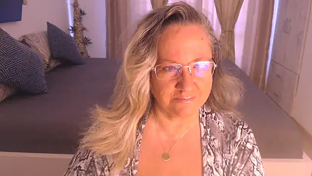 Snapshot of Raisshy chatting on 21, 9, 2025 Raisshy online show from 21, 9, 2025