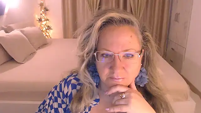 Snapshot of Raisshy chatting on 31, 10, 2025 Raisshy online show from 31, 10, 2025