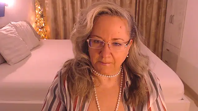 Snapshot of Raisshy chatting on 3, 3, 2026 Raisshy online show from 3, 3, 2026