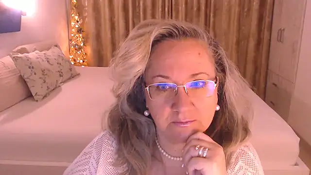 Snapshot of Raisshy chatting on 12, 3, 2026 Raisshy online show from 12, 3, 2026