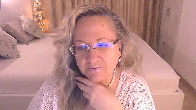 Snapshot of Raisshy chatting on 29, 3, 2026 Raisshy online show from 29, 3, 2026