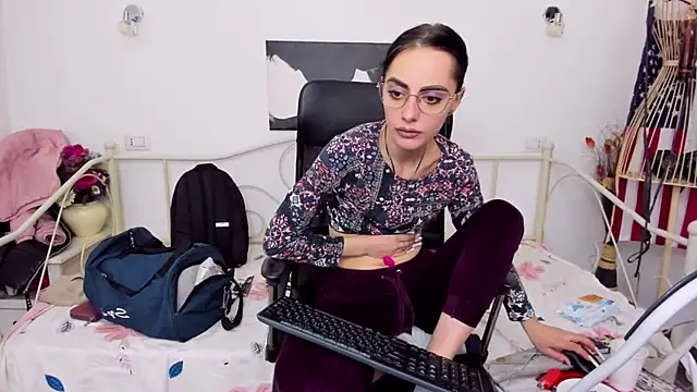 jessystarr online show from 10, 2, 2025