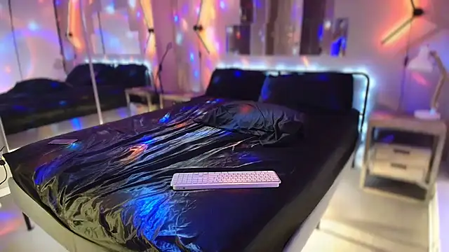 MikyFoxx online show from 20, 12, 2025