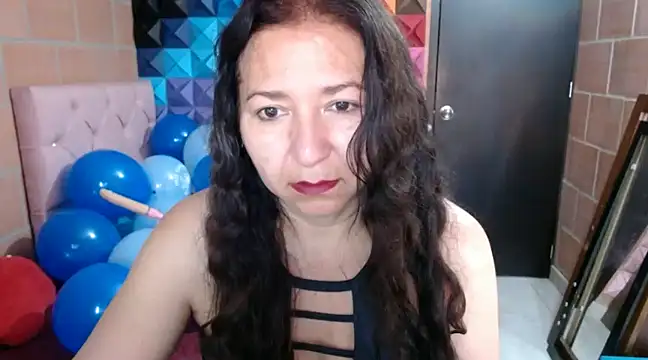 Snapshot of katifoxx chatting on 21, 12, 2024 katifoxx online show from 21, 12, 2024