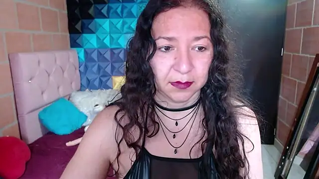 Snapshot of katifoxx chatting on 27, 12, 2024 katifoxx online show from 27, 12, 2024