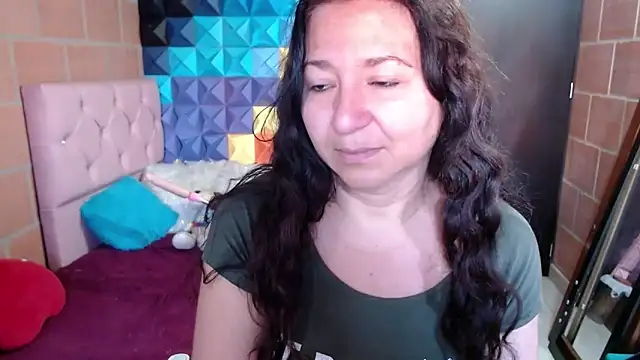 Snapshot of katifoxx chatting on 29, 12, 2024 katifoxx online show from 29, 12, 2024