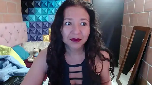 Snapshot of katifoxx chatting on 12, 1, 2025 katifoxx online show from 12, 1, 2025