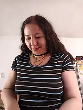 Snapshot of katifoxx chatting on 20, 1, 2025 katifoxx online show from 20, 1, 2025