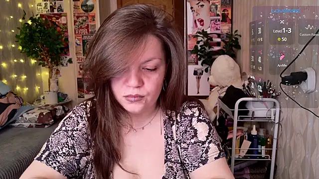 Snapshot of cutewhip chatting on 22, 4, 2026 cutewhip online show from 22, 4, 2026