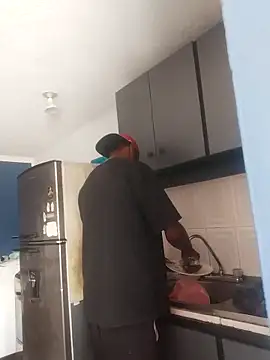 Snapshot of Benhtenblak chatting on 8, 9, 2025 Benhtenblak online show from 8, 9, 2025