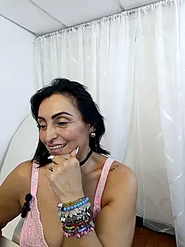 zullyxhot online show from 10, 4, 2026