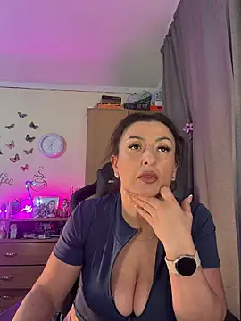 Hotangel75 online show from 10, 5, 2026