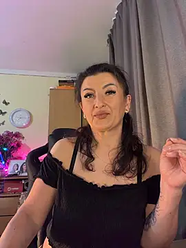 Snapshot of Hotangel75 chatting on 10, 6, 2026 Hotangel75 online show from 10, 6, 2026