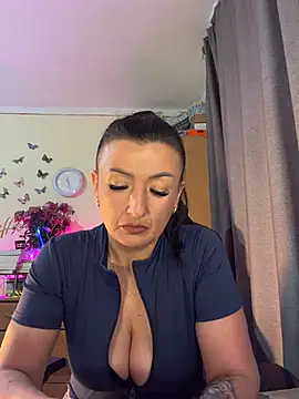 Snapshot of Hotangel75 chatting on 11, 6, 2026 Hotangel75 online show from 11, 6, 2026