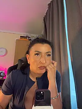 Snapshot of Hotangel75 chatting on 7, 7, 2026 Hotangel75 online show from 7, 7, 2026