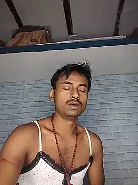 Snapshot of sujanmanda chatting on 28, 11, 2025 sujanmanda online show from 28, 11, 2025