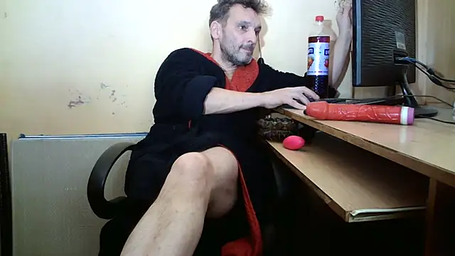 Snapshot of dundyFocus chatting on 22, 12, 2025 dundyFocus online show from 22, 12, 2025