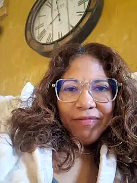 mila38 online show from 10, 5, 2026