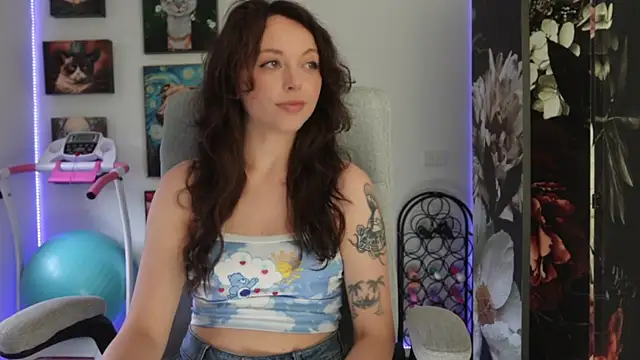 Snapshot of makiyahbelle chatting on 7, 1, 2025 makiyahbelle online show from 7, 1, 2025