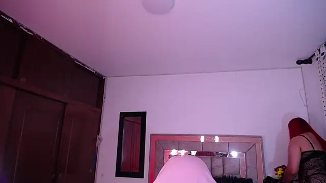 Snapshot of salomecastro_ chatting on 5, 2, 2025 salomecastro  online show from 5, 2, 2025