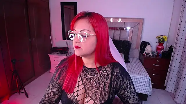 Snapshot of salomecastro_ chatting on 11, 2, 2025 salomecastro  online show from 11, 2, 2025