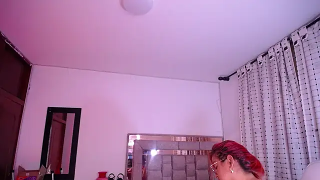 Snapshot of salomecastro_ chatting on 11, 3, 2025 salomecastro  online show from 11, 3, 2025