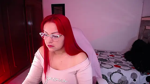 Snapshot of salomecastro_ chatting on 9, 9, 2025 salomecastro  online show from 9, 9, 2025