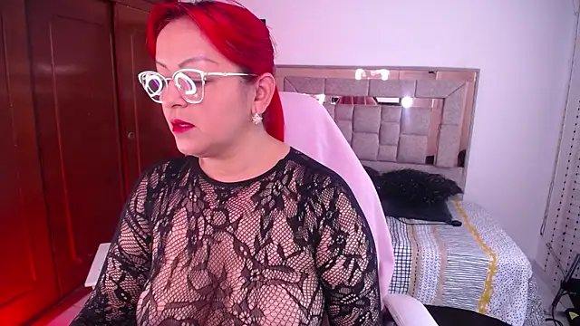 Snapshot of salomecastro_ chatting on 19, 10, 2025 salomecastro  online show from 19, 10, 2025