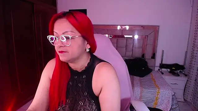 Snapshot of salomecastro_ chatting on 22, 10, 2025 salomecastro  online show from 22, 10, 2025
