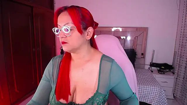 Snapshot of salomecastro_ chatting on 30, 10, 2025 salomecastro online show from 30, 10, 2025