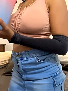 Snapshot of angelwavy chatting on 24, 9, 2025 angelwavy online show from 24, 9, 2025