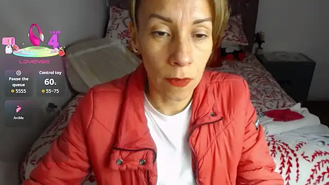 Snapshot of cristin_doll_ chatting on 8, 9, 2025 cristin doll  online show from 8, 9, 2025