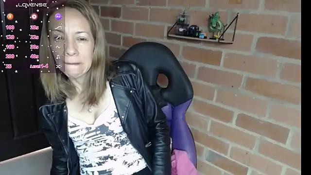 cristin doll  online show from 3, 5, 2026