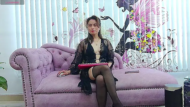 MarcelaFlores online show from 30, 4, 2026