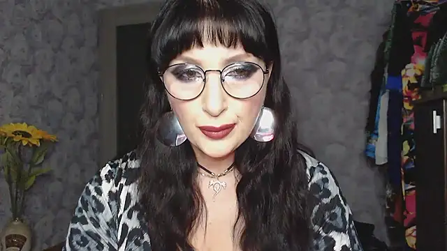Snapshot of Aziza1 chatting on 2, 2, 2025 Aziza1 online show from 2, 2, 2025