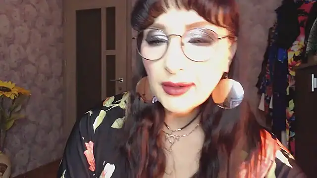 Snapshot of Aziza1 chatting on 9, 2, 2025 Aziza1 online show from 9, 2, 2025
