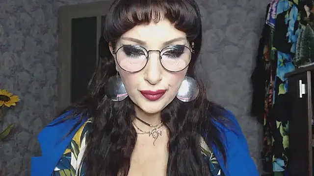 Snapshot of Aziza1 chatting on 30, 9, 2025 Aziza1 online show from 30, 9, 2025