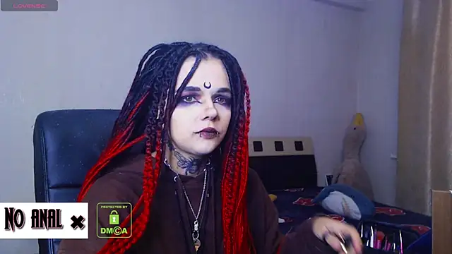 Snapshot of Dark__Elf chatting on 16, 9, 2025 Dark Elf online show from 16, 9, 2025