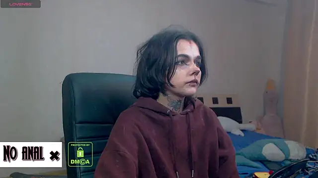 Snapshot of Dark__Elf chatting on 11, 11, 2025 Dark Elf online show from 11, 11, 2025