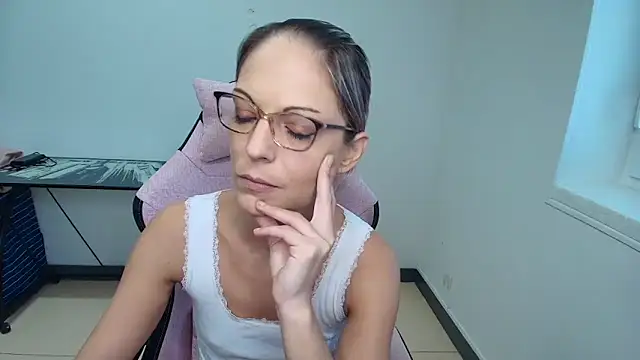 alixfeeling online show from 7, 10, 2025