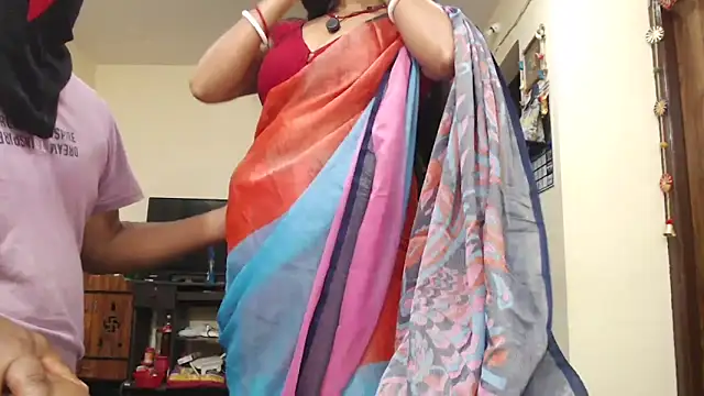 Snapshot of Elina_Raj chatting on 26, 2, 2025 Elina Raj online show from 26, 2, 2025