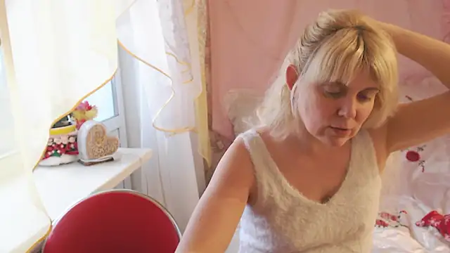 SunnySylvia online show from 18, 3, 2026