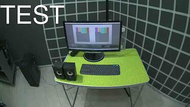 Snapshot of yodaModel1 chatting on 18, 12, 2025 yodaModel1 online show from 18, 12, 2025